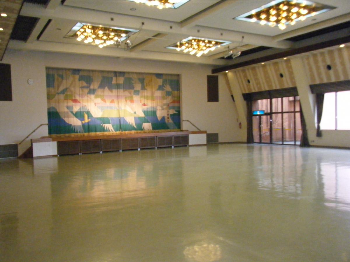 Tomigusuku City Central Community Center