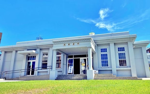 軽便与那原駅舎 展示資料館