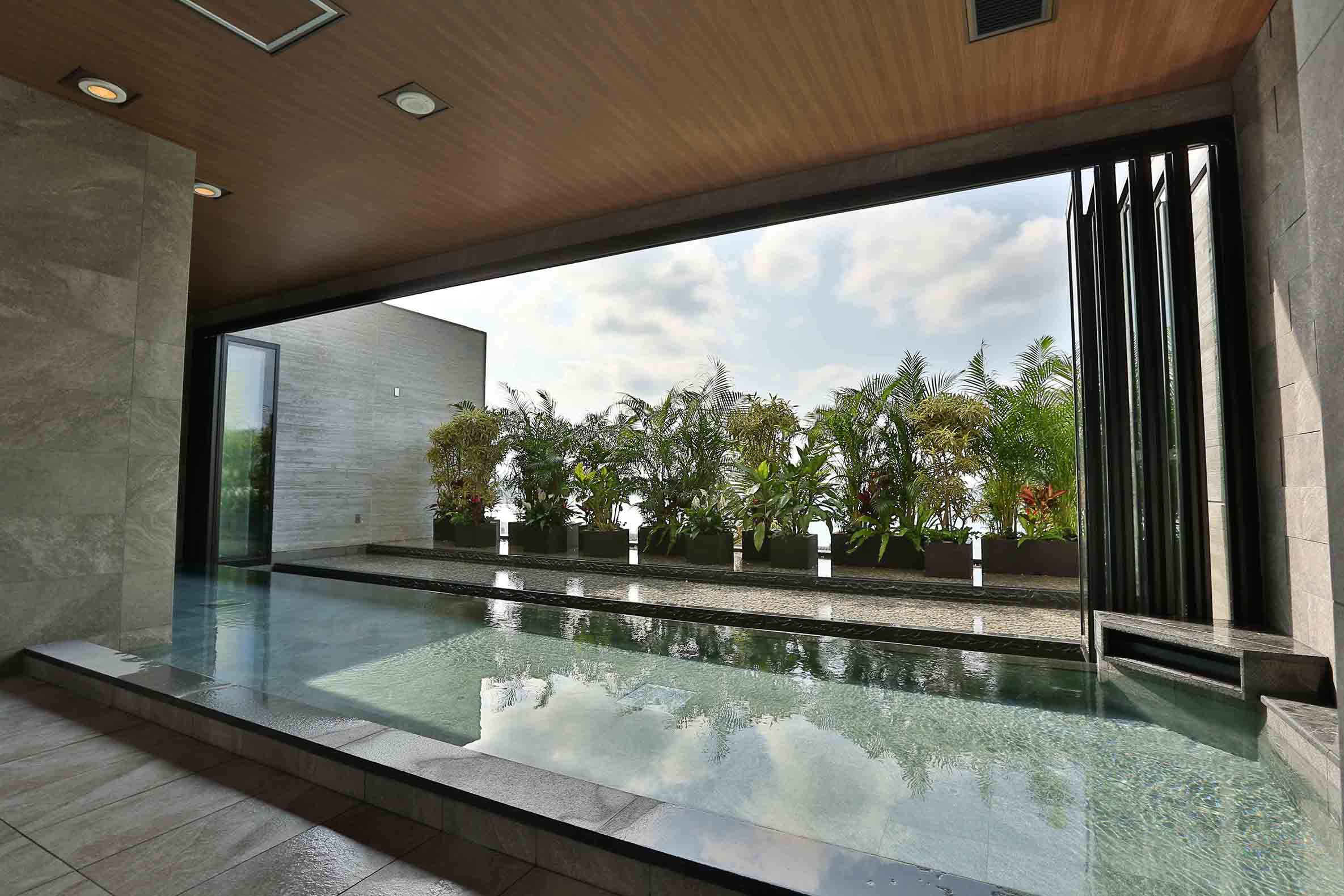 Semi Open-air Bath