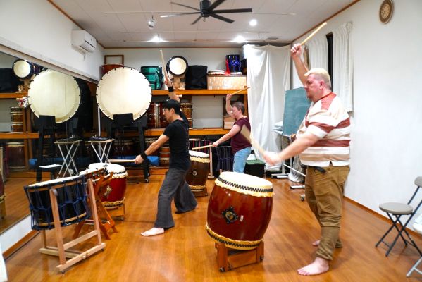 日本の伝統楽器 和太鼓・篠笛の演奏鑑賞／和太鼓体験ワークショップ