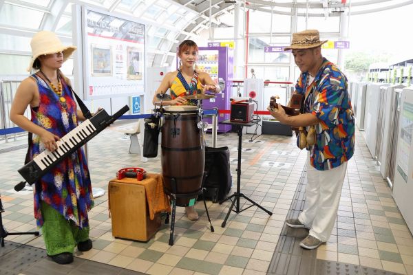 ゆいレール貸切「空中散歩」観光レセプション