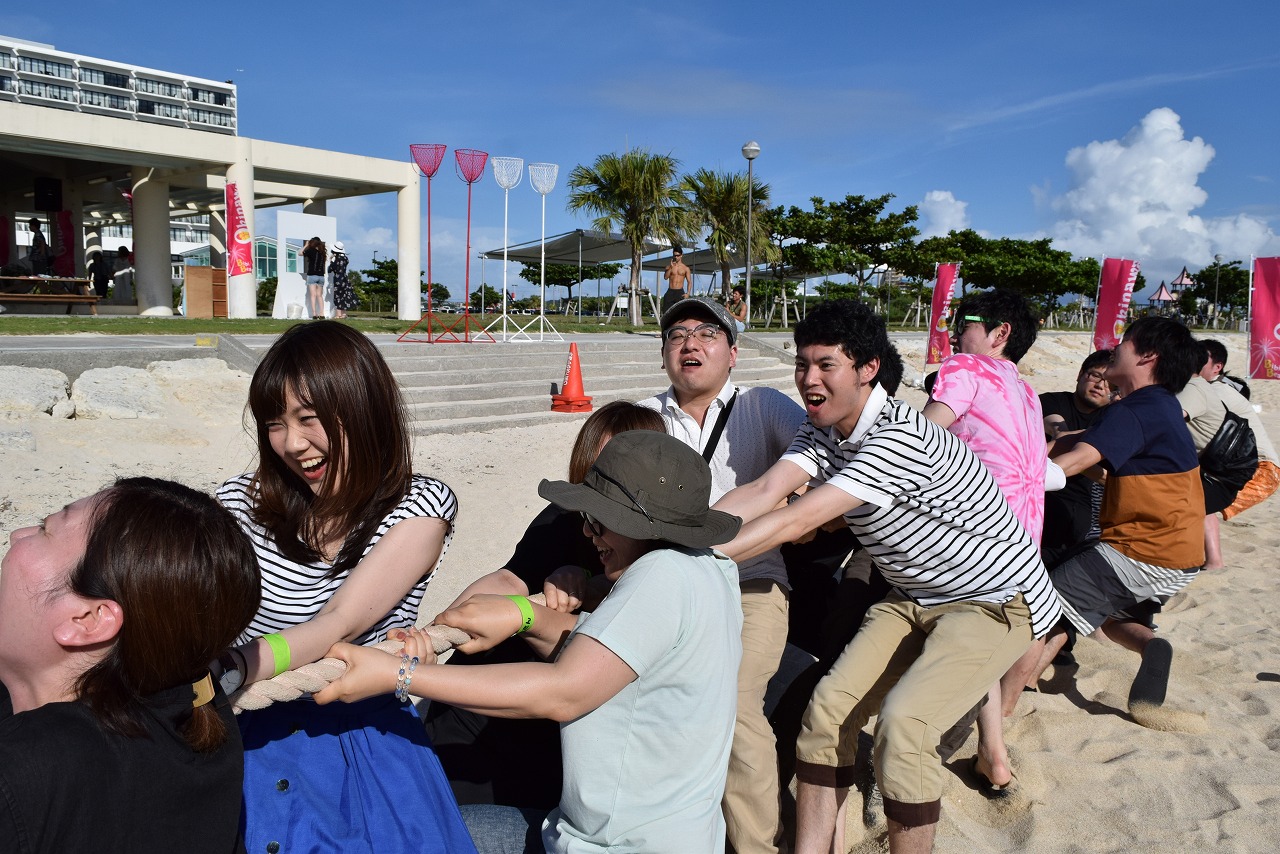糸満市観光協会／海の運動会