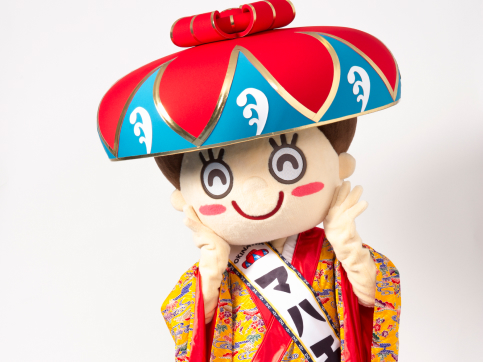 2 沖縄観光PR大使派遣（花笠マハエ）